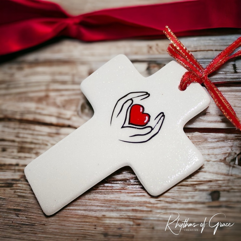 NEW Handmade Christmas Cross Ornament, Perfect for Commemorating Special Moments - Picture 2 of 2